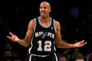 MK体育下载-25岁才进入NBA，30岁成首发，生涯才6+2+1，却被退役了球衣！